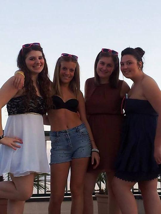 25P YOUNG SLUTS FROM FACEBOOK - WHICH ONE U WANNA SEE NAKED ?