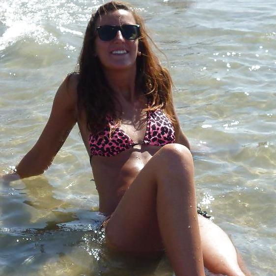 25P YOUNG SLUTS FROM FACEBOOK - WHICH ONE U WANNA SEE NAKED ?