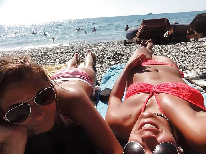 25P YOUNG SLUTS FROM FACEBOOK - WHICH ONE U WANNA SEE NAKED ?