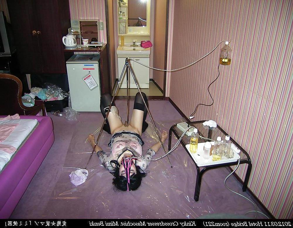 21P Toilet slave Mimi (2012.03.11) #8