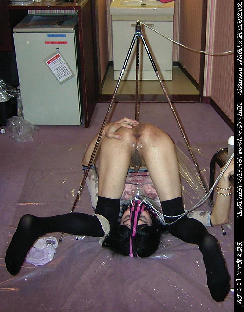 21P Toilet slave Mimi (2012.03.11) #8