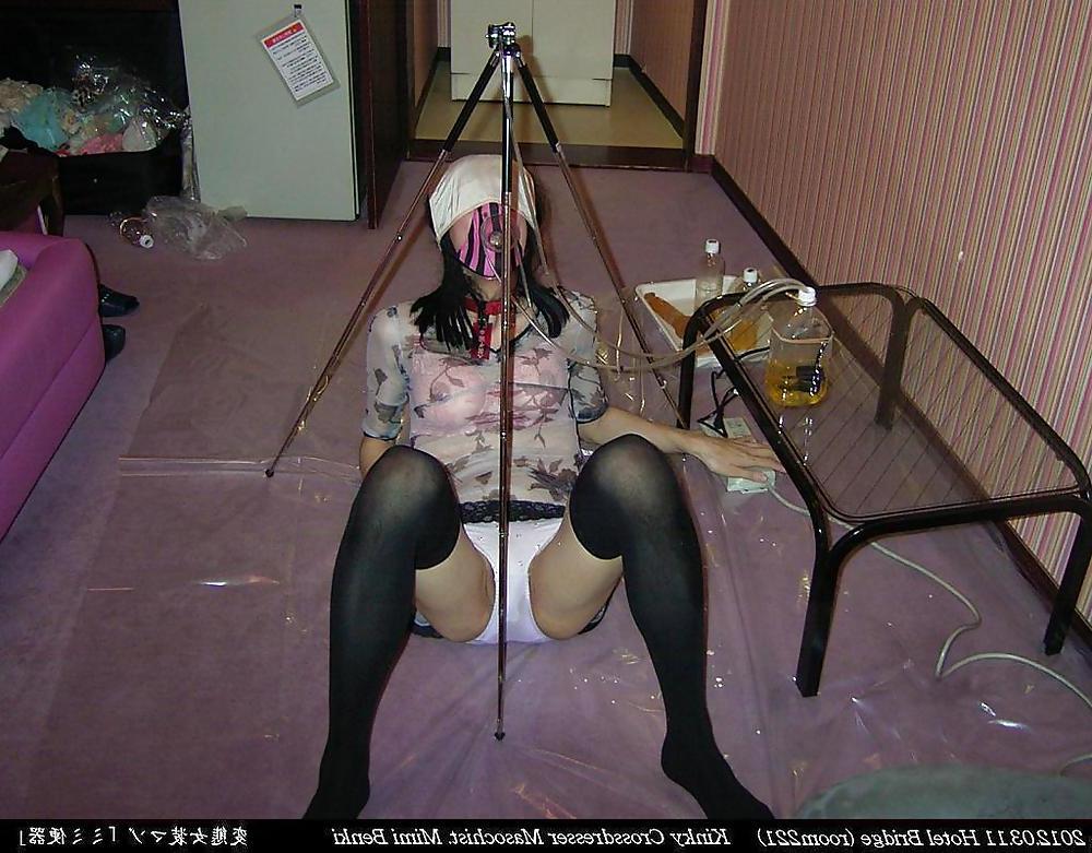 21P Toilet slave Mimi (2012.03.11) #8