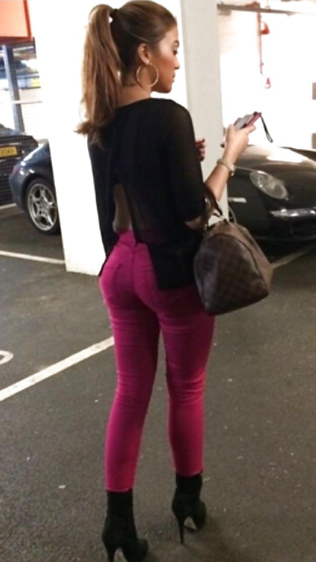 25P Desi slut please comment and degrade xxx