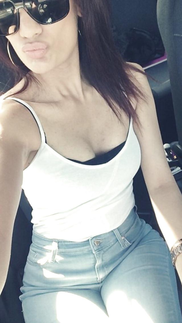 25P Desi slut please comment and degrade xxx