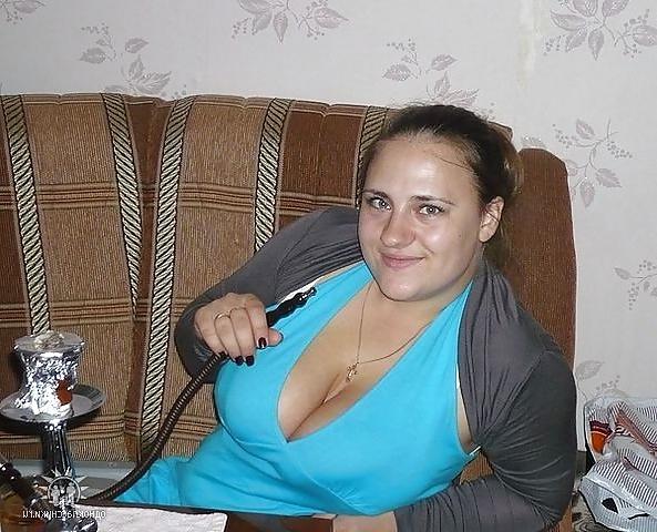 17P Busty Russian Woman 1575