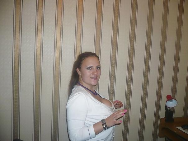 17P Busty Russian Woman 1575