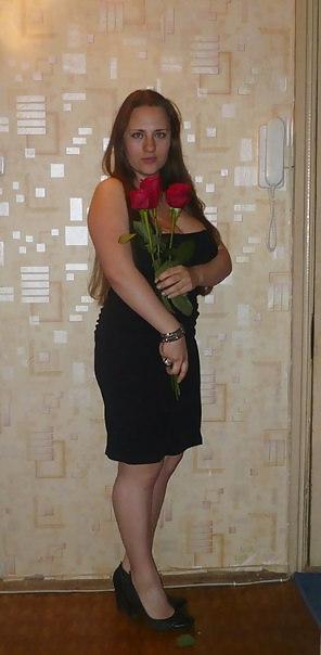 17P Busty Russian Woman 1575