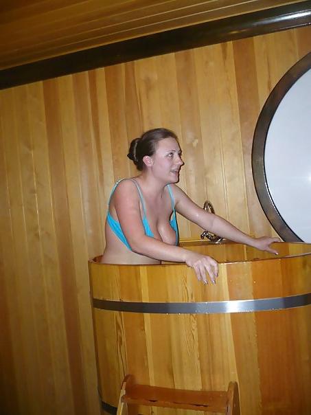 17P Busty Russian Woman 1575