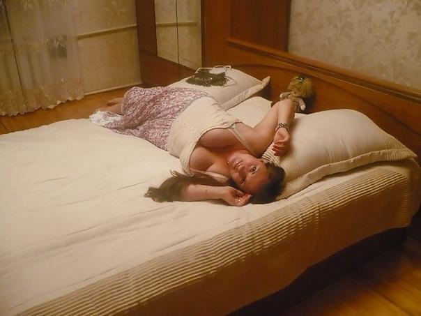17P Busty Russian Woman 1575
