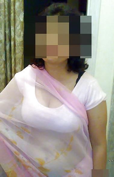 25P Desi Aunties