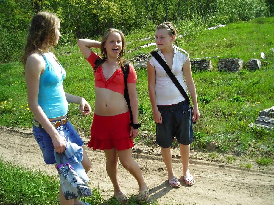 20P Teenager am See