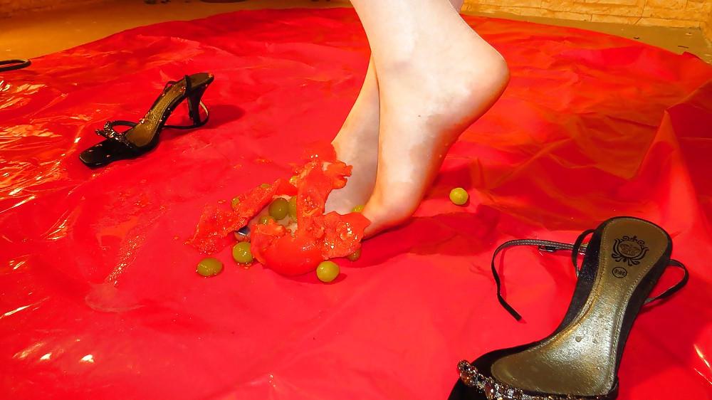 25P Food Crush in Nylons and Shoes part2