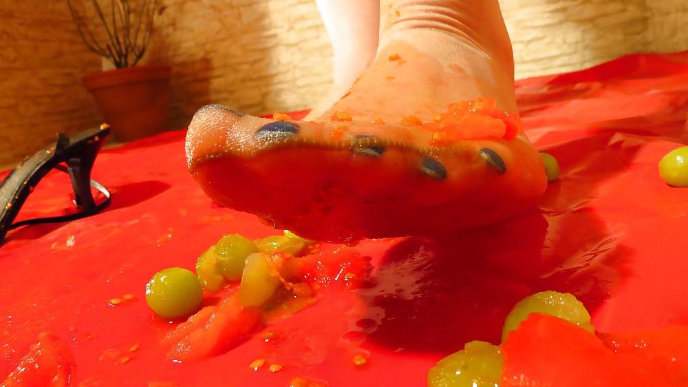 25P Food Crush in Nylons and Shoes part2