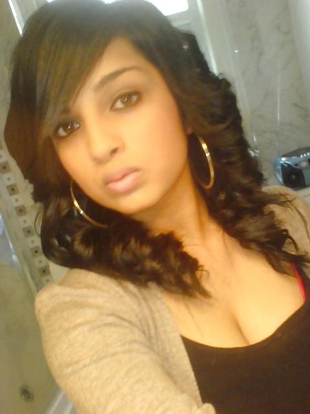 23P Sexy Paki, Indian Desi Girls