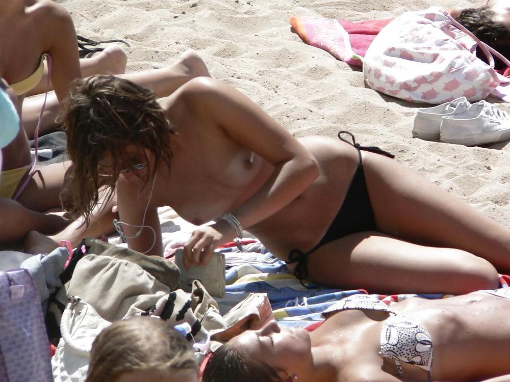 25P The beach 249