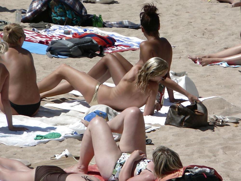 25P The beach 249