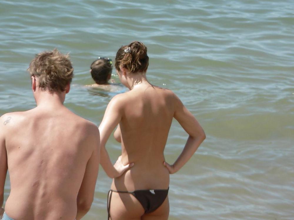 25P The beach 249