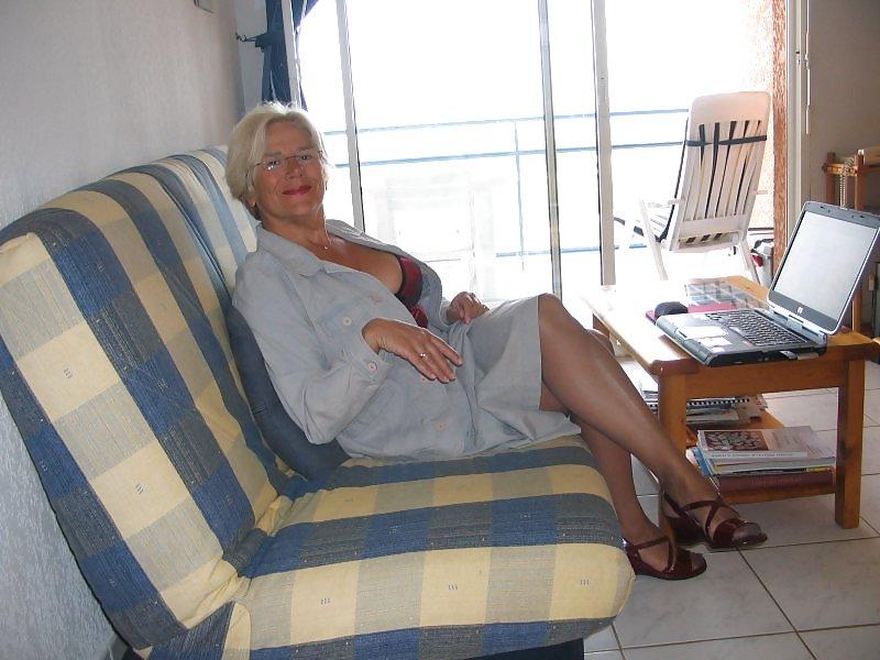 25P Mature Beauty - Annick 6