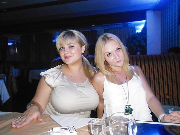 20P Busty Russian Woman 1683