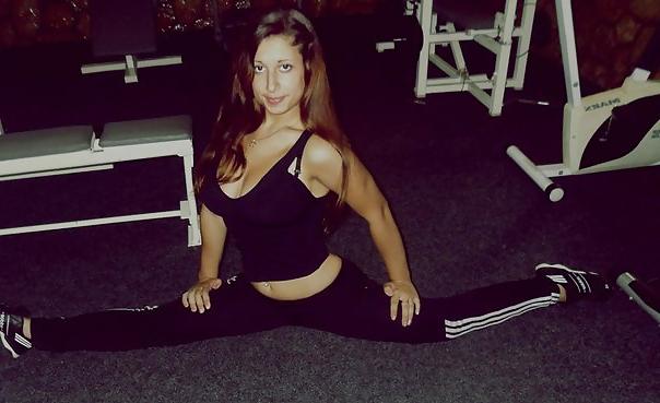 21P Busty Russian Woman 1665