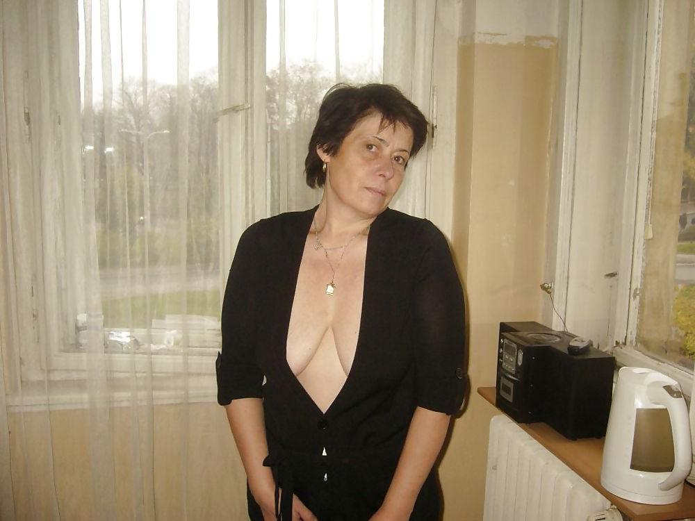 12P Czech woman,not nude,not beauty