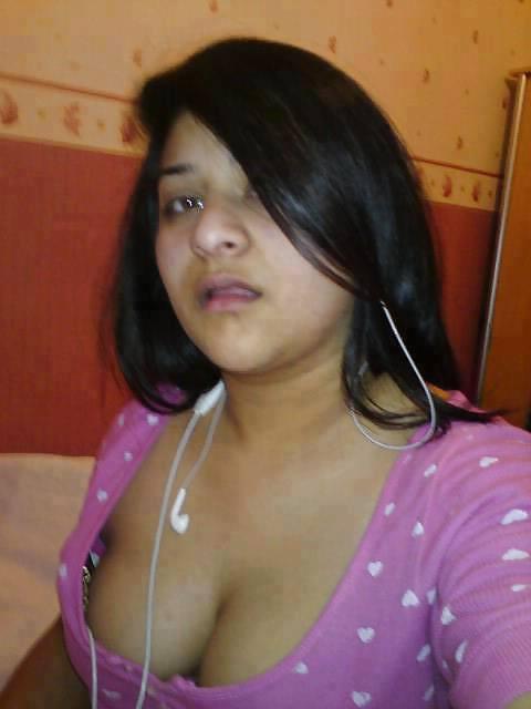 25P Desi aunties