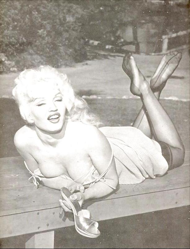 25P Retro sexy foot