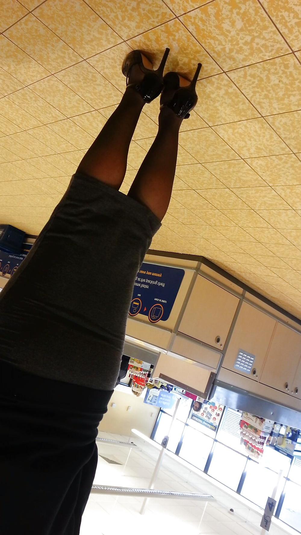 25P Real woman wearing nylons
