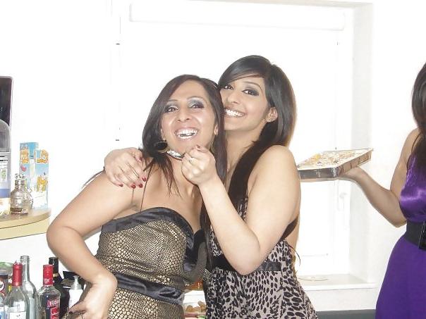 14P Uk desi sluts which one would you fuck? and how ??