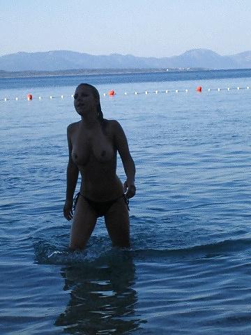 11P My Ex-Wife on The Beach