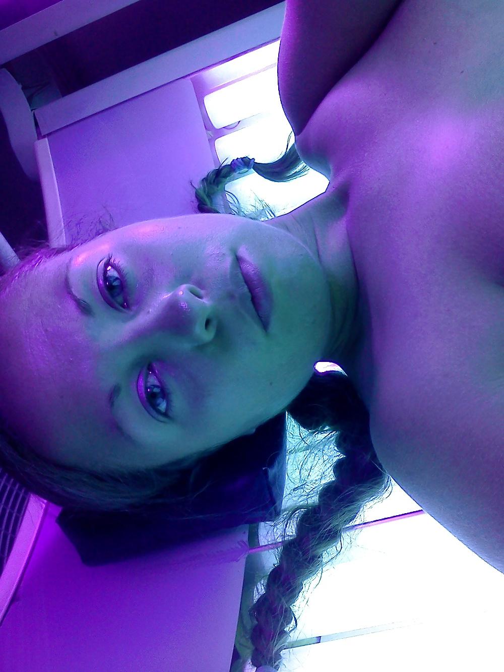 12P Self Shot Hottie