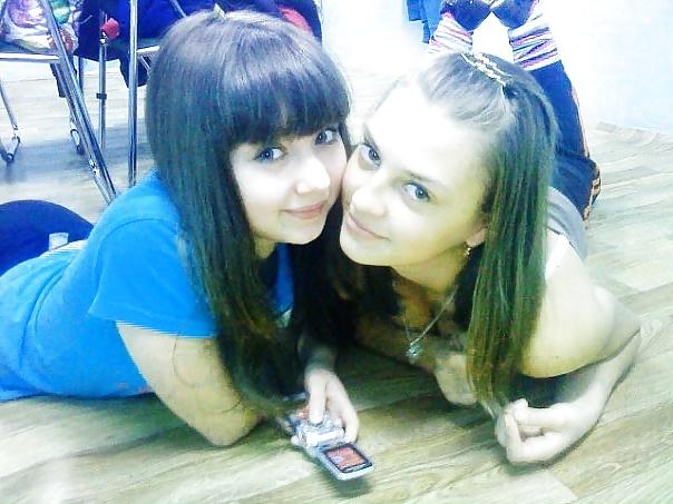 25P Russian lesbians
