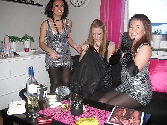 7P Happy and most likely very horny chicks