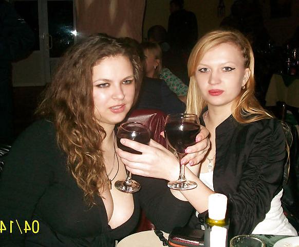18P Busty Russian Woman 1442