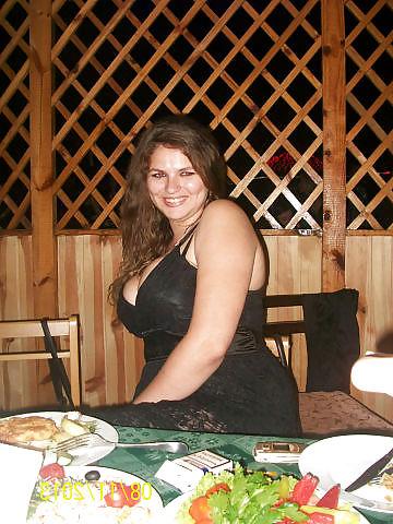 18P Busty Russian Woman 1442