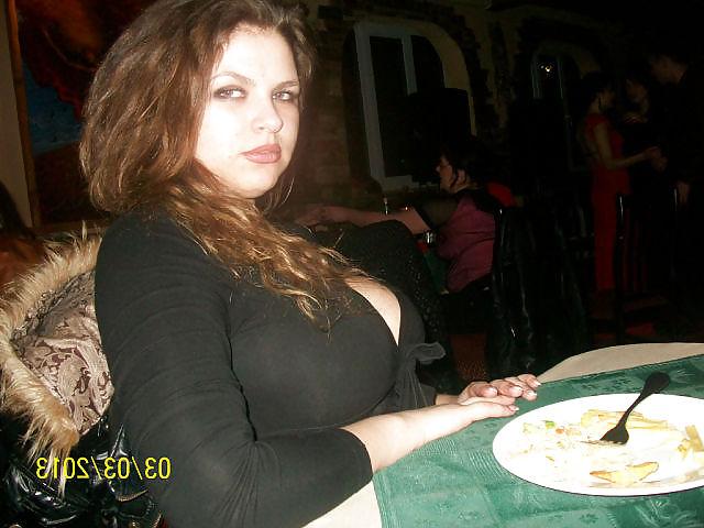18P Busty Russian Woman 1442
