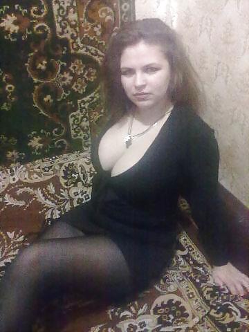 18P Busty Russian Woman 1442