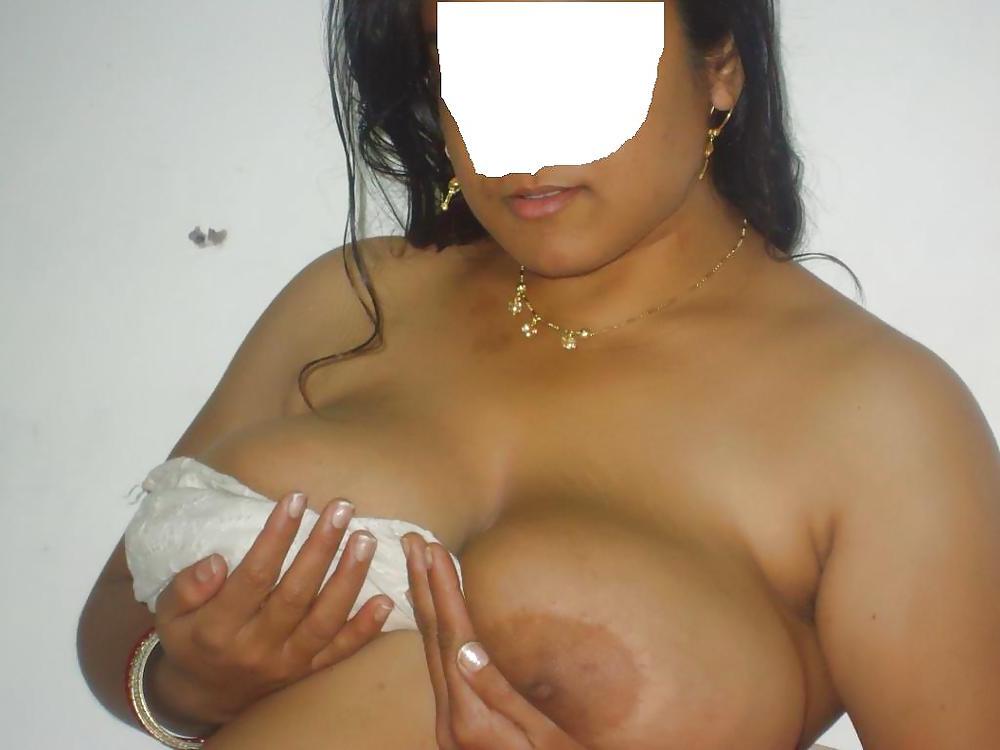 7P Desi Aunt 1.2