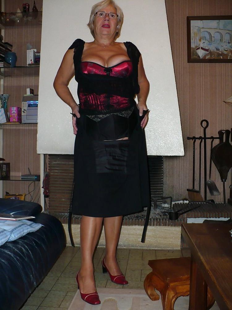 25P Mature Beauty - Annick 9