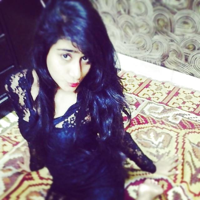 21P Smash or pass this desi
