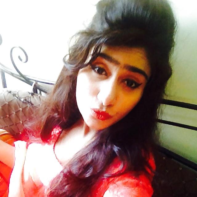 21P Smash or pass this desi