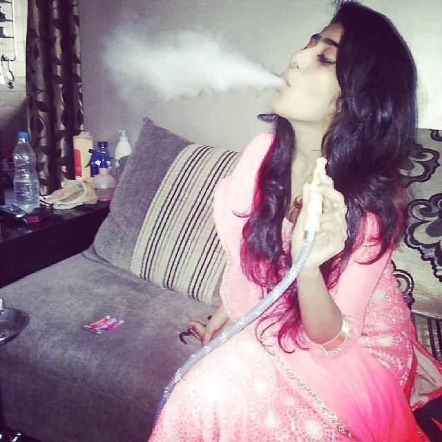 21P Smash or pass this desi