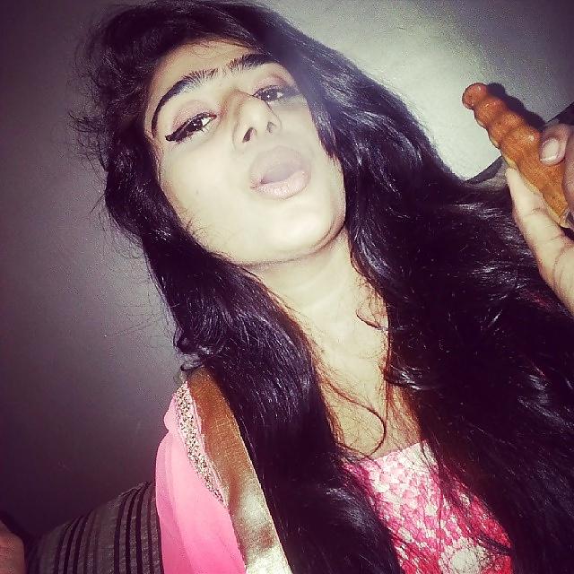 21P Smash or pass this desi