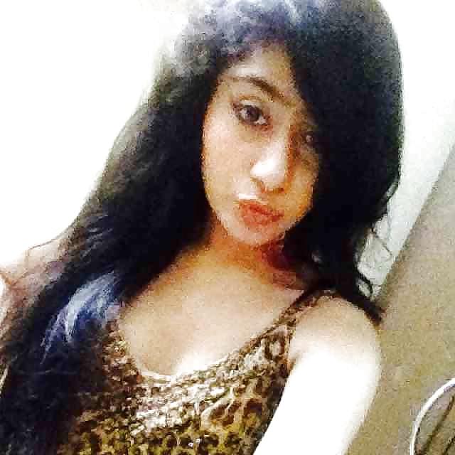 21P Smash or pass this desi