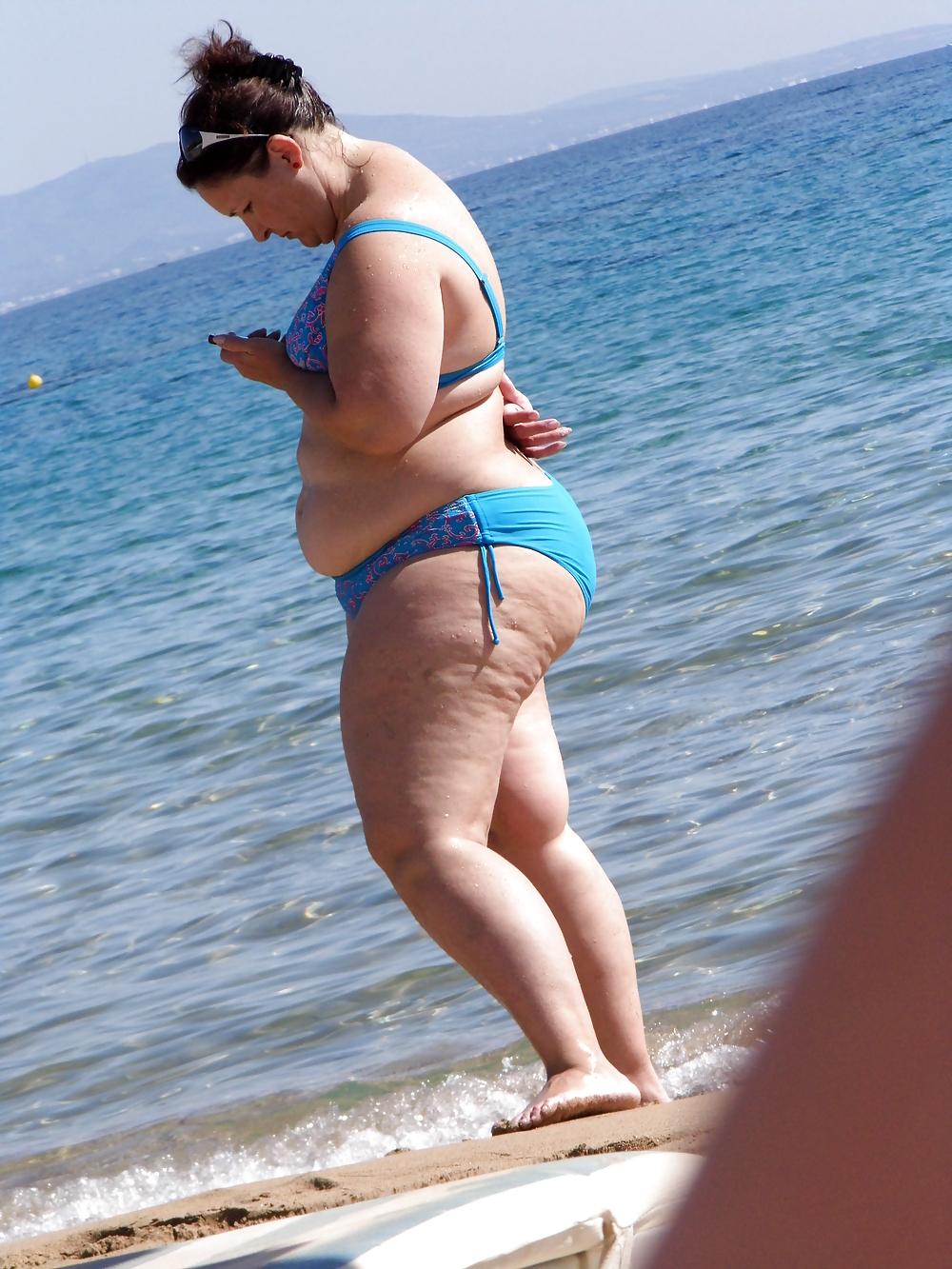 6P Thick Beach Lady at Pefkos, Greece