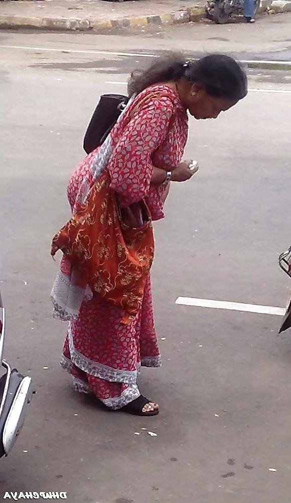 17P Desi aunty Back side Vew