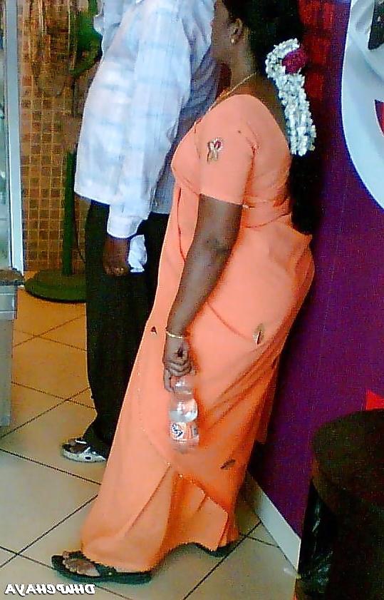 17P Desi aunty Back side Vew