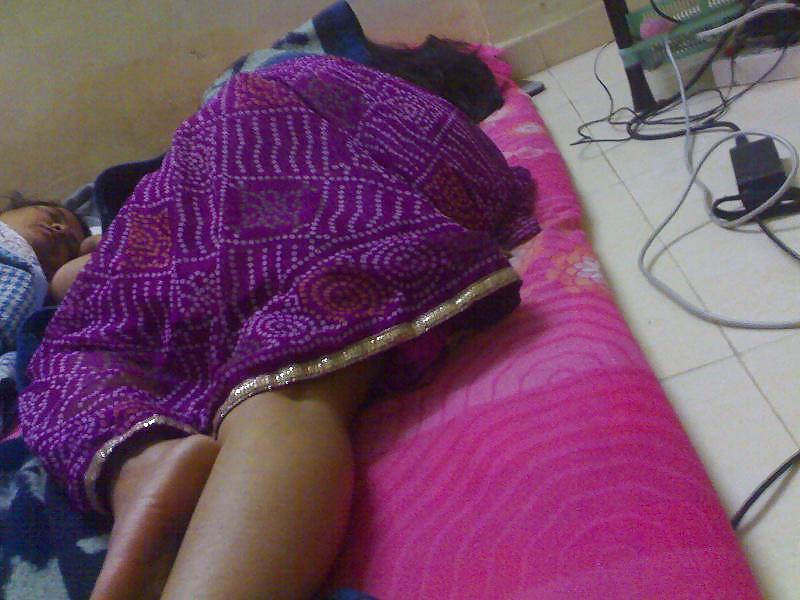 10P Desi Voyeur