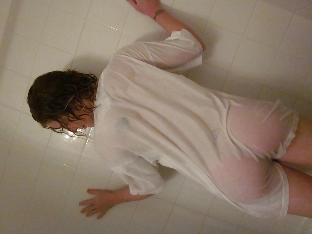 20P Baby's wet t-shirt contest in the shower pt. 2
