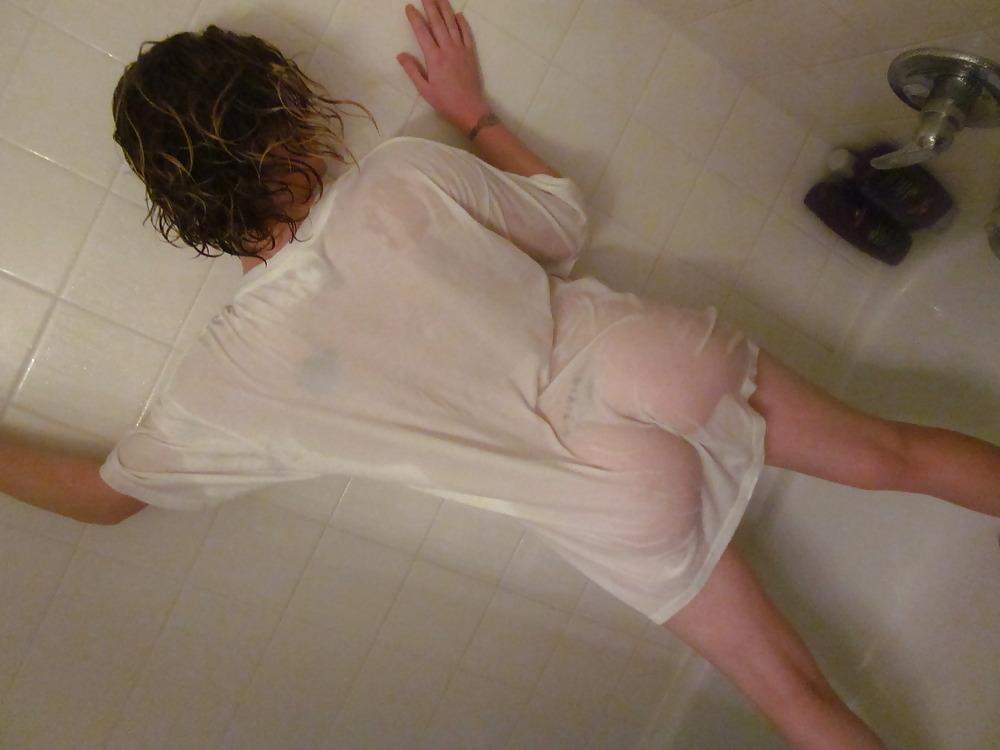 20P Baby's wet t-shirt contest in the shower pt. 2
